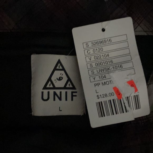 #33🎊💜NWT Beautiful L Unif Purple Plaid Skirt - Picture 9 of 9